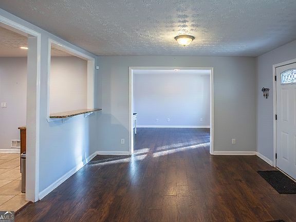 5th image of 5215 Dixie Lake Rd