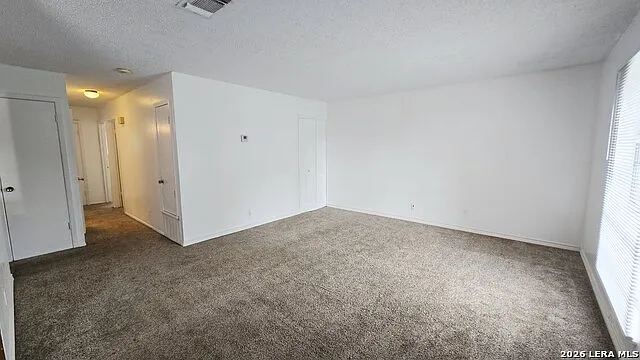 3 bed, 1.5 bath, 1092 sqft, $1,295 — Photo 4