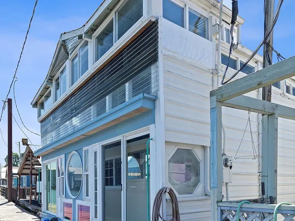 2915 NE Marine Dr #A-20, Portland, OR 97211