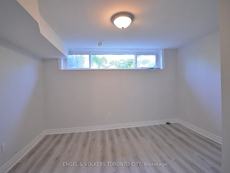 190 Cherrywood Dr #BASEMENT — Photo 7