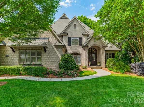 7138 Wessynton Dr, Charlotte, NC 28226