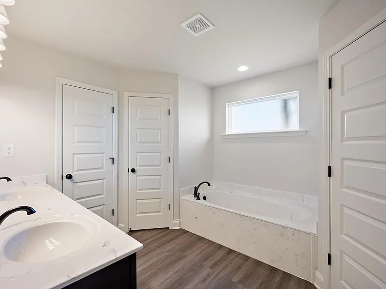 6475 John Hamilton Way E — Photo 8