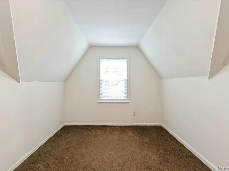 11 Deauville Pkwy — Photo 18