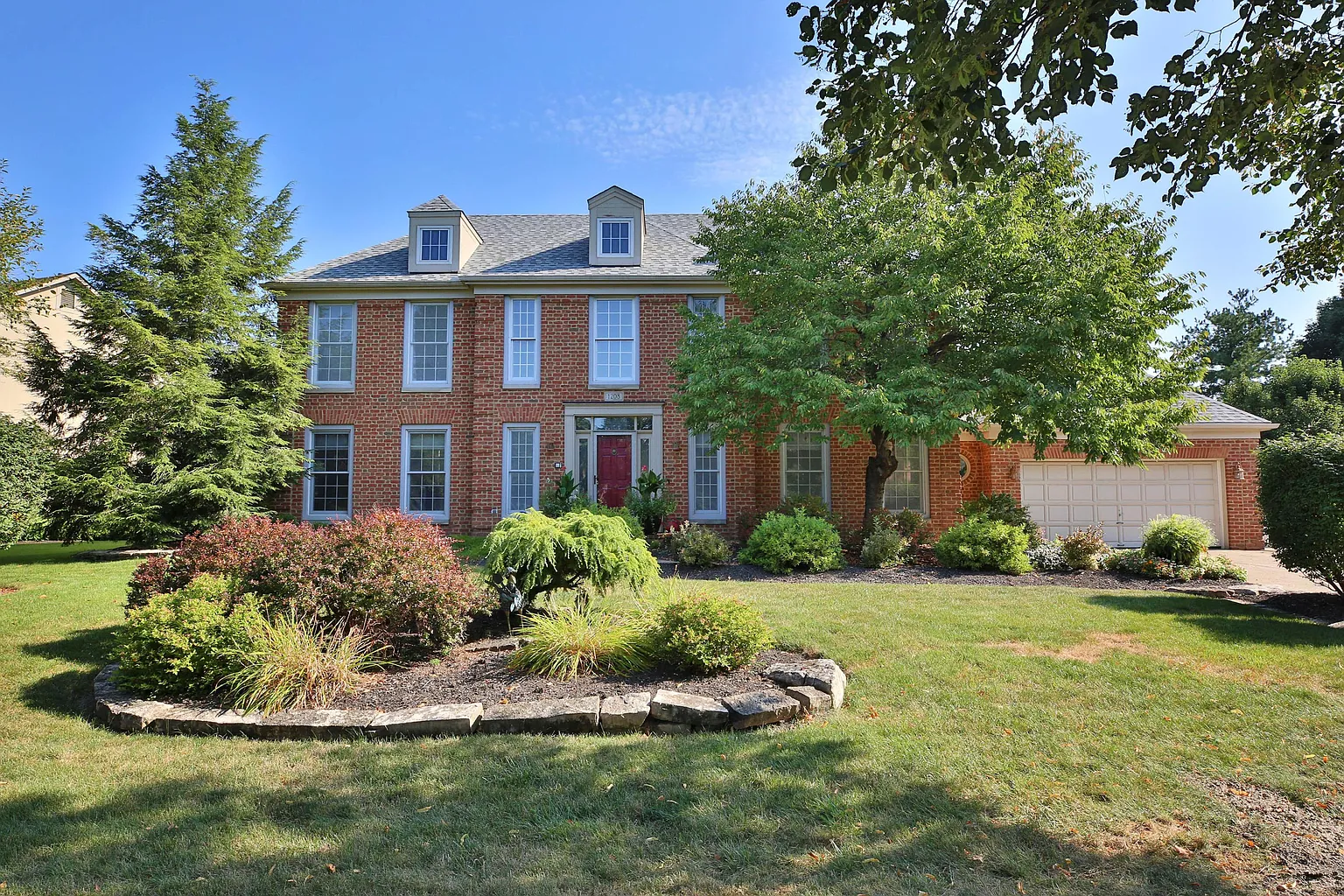 1208 Hooverview Dr photo 1