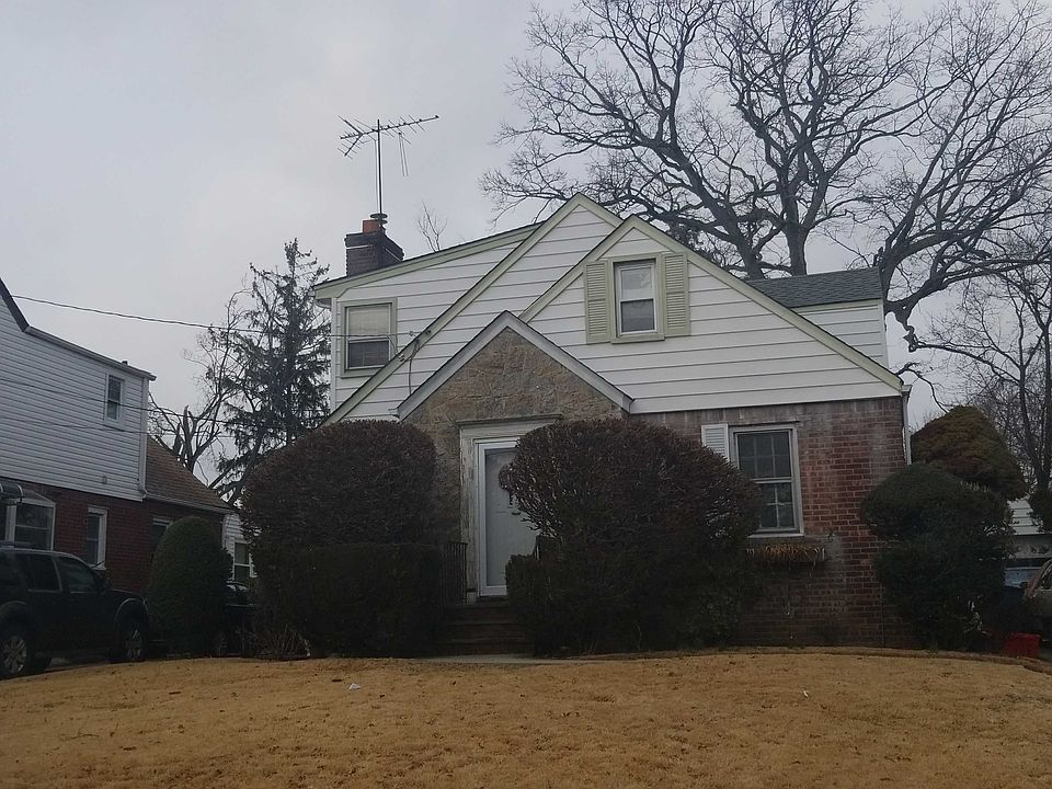 1st image of 33 Carol St