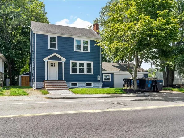 61 Wampanoag Trl, Riverside, RI 02915