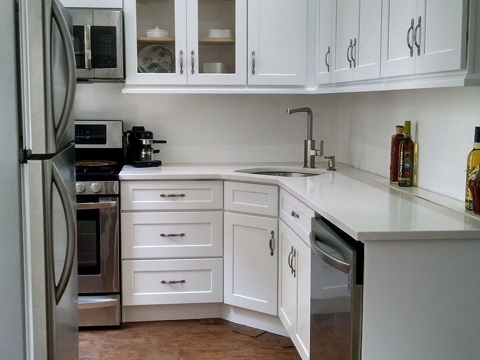 NEWLY RENOVATED KITCHEN