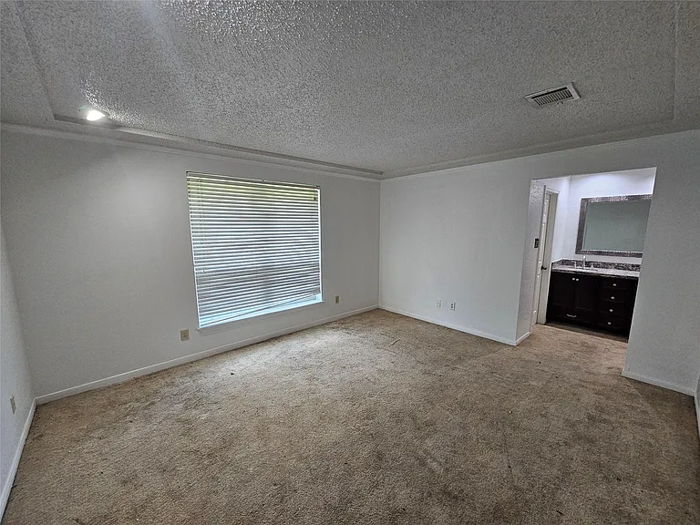 2715 Ashington Dr — Photo 33