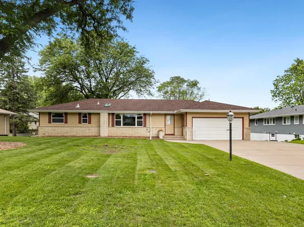 1031 Toledo Ave N, Golden Valley, MN 55422