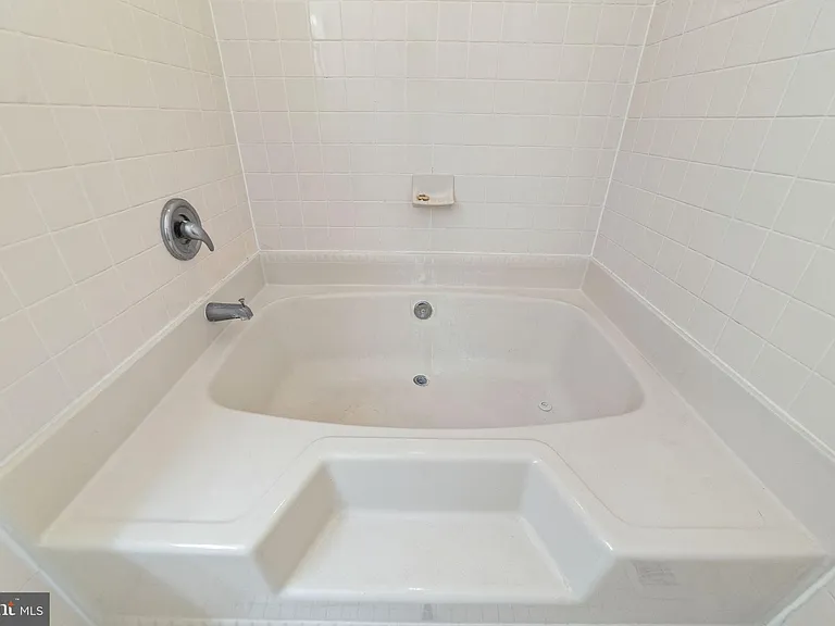 254 Steeplechase Ct — Photo 17