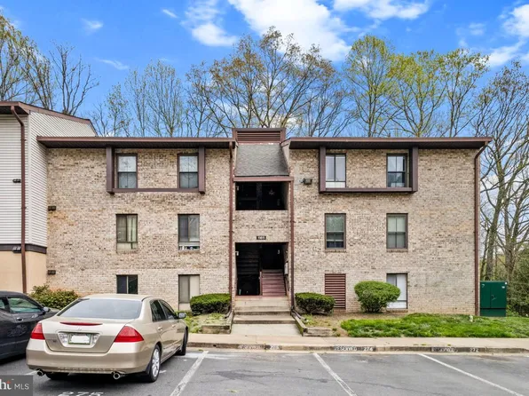 11611 Stoneview Sq APT 1B, Reston, VA 20191
