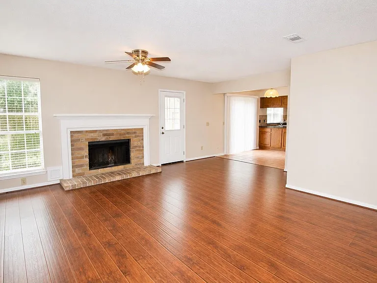 3331 Oak Branch Ln — Photo 2