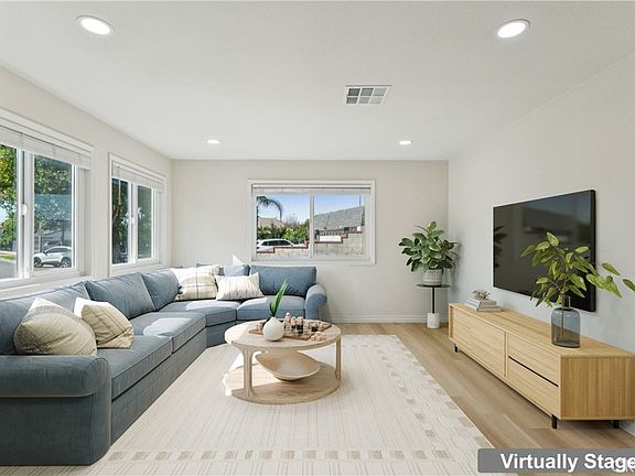 5th image of 4063 Honeysuckle St