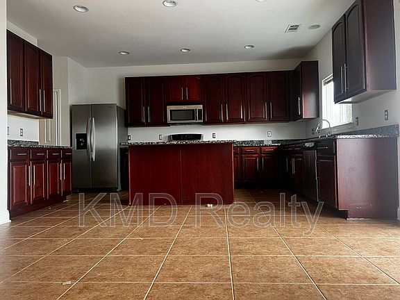 4th image of 12918 Tahoe Dr