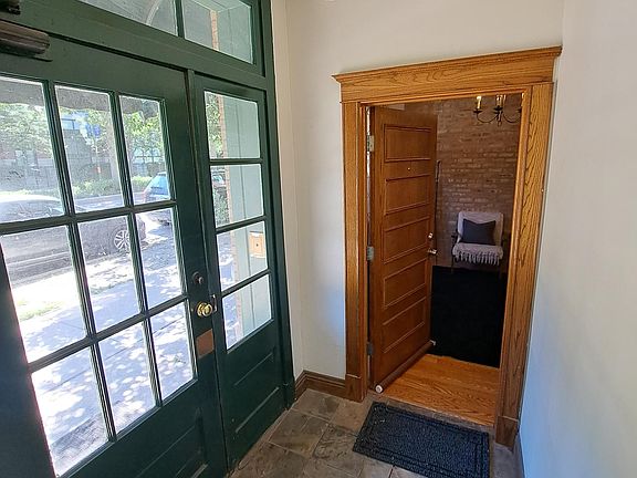 2nd image of 2654 N Ashland Ave APT 1F