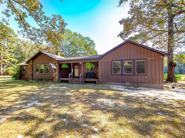 123 Boyce Rd, Gurdon, AR 71743