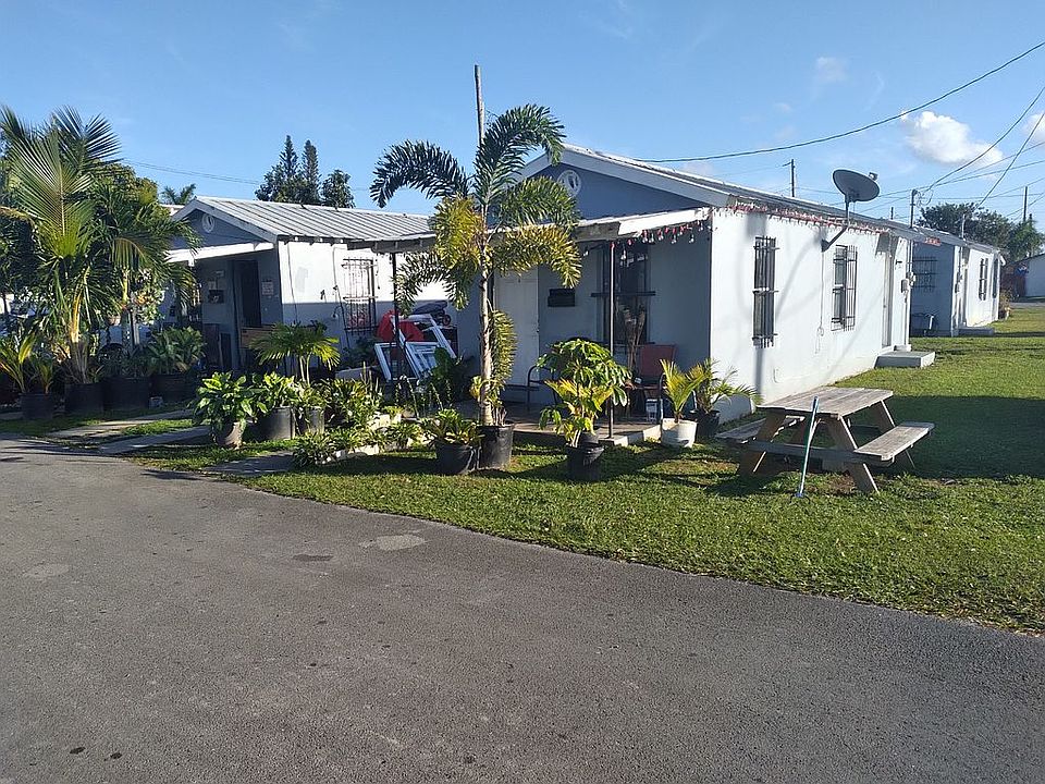 1st image of 862 SW 5th St