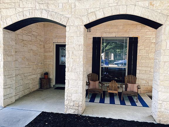 3rd image of 1607 Melissa Oaks Ln