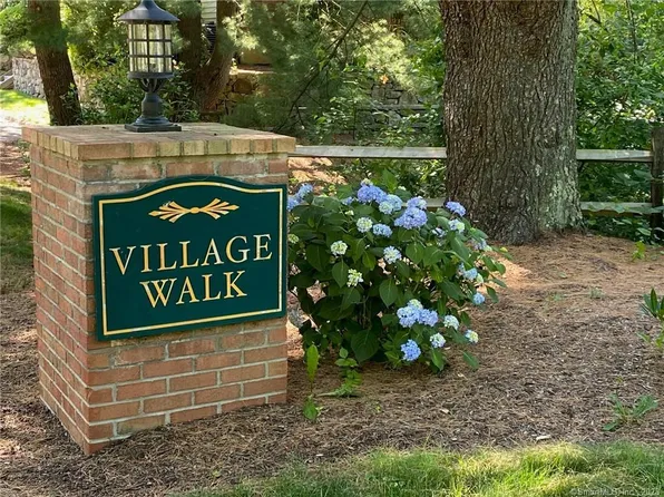 5 Village Walk #5, Wilton, CT 06897