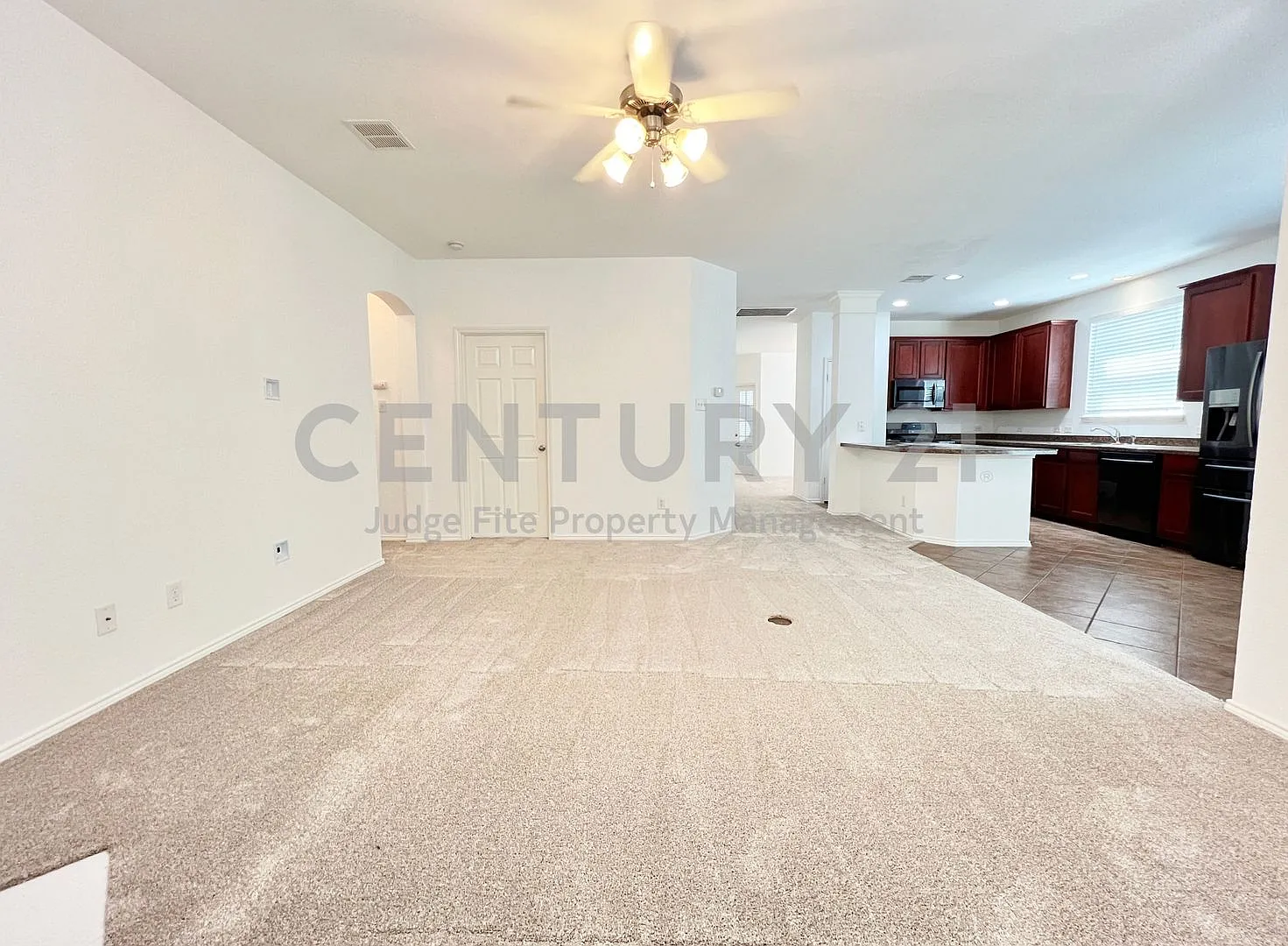 Fantastic 2-Story 4/3.5/2 in Northwest ISD For Rent! — Photo 3