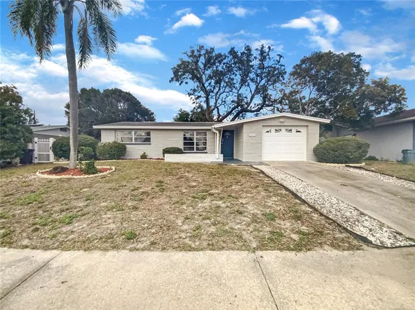 5321 Baroque Dr, Holiday, FL 34690
