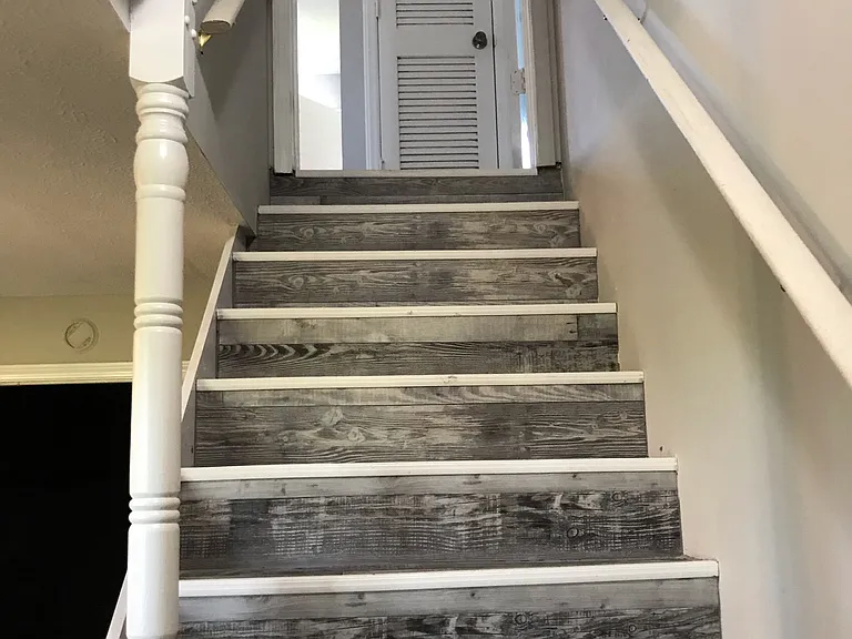 100 Grant Dr — Photo 16