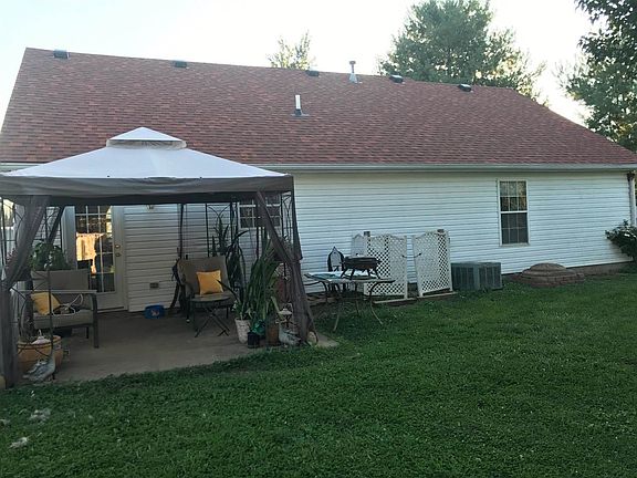 3rd image of 1484 Corral Way