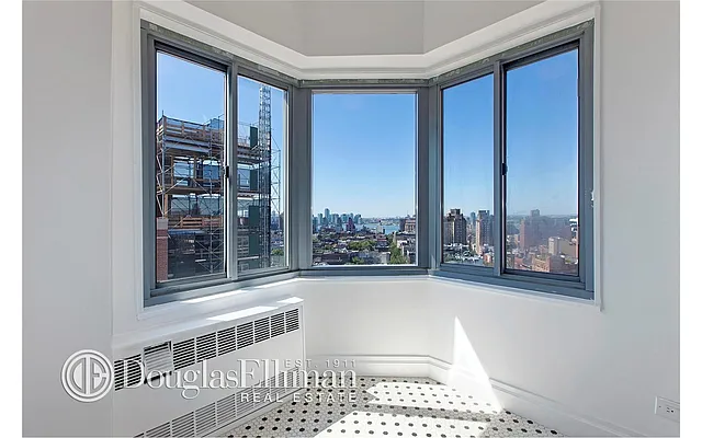 Rented by Douglas Elliman | media 4