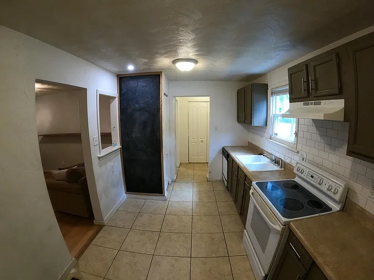 4000 Elkhorn Ave — Photo 3