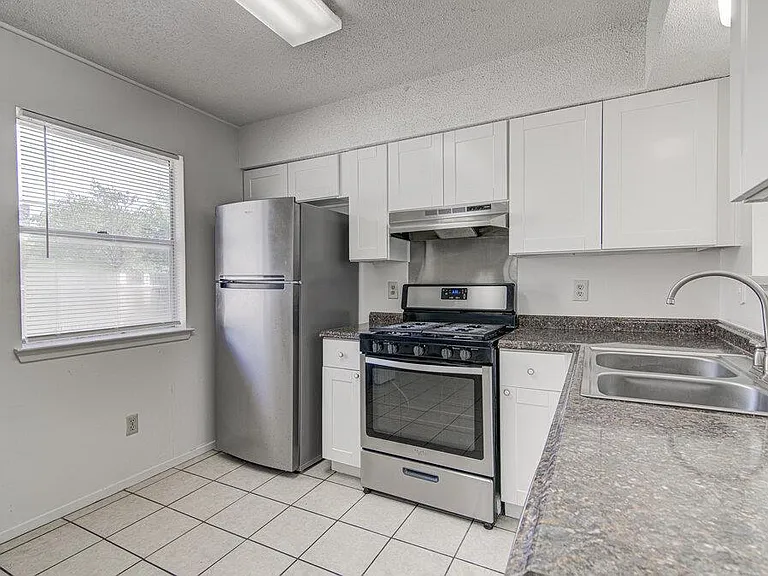 8108 W Gate Blvd #A — Photo 7