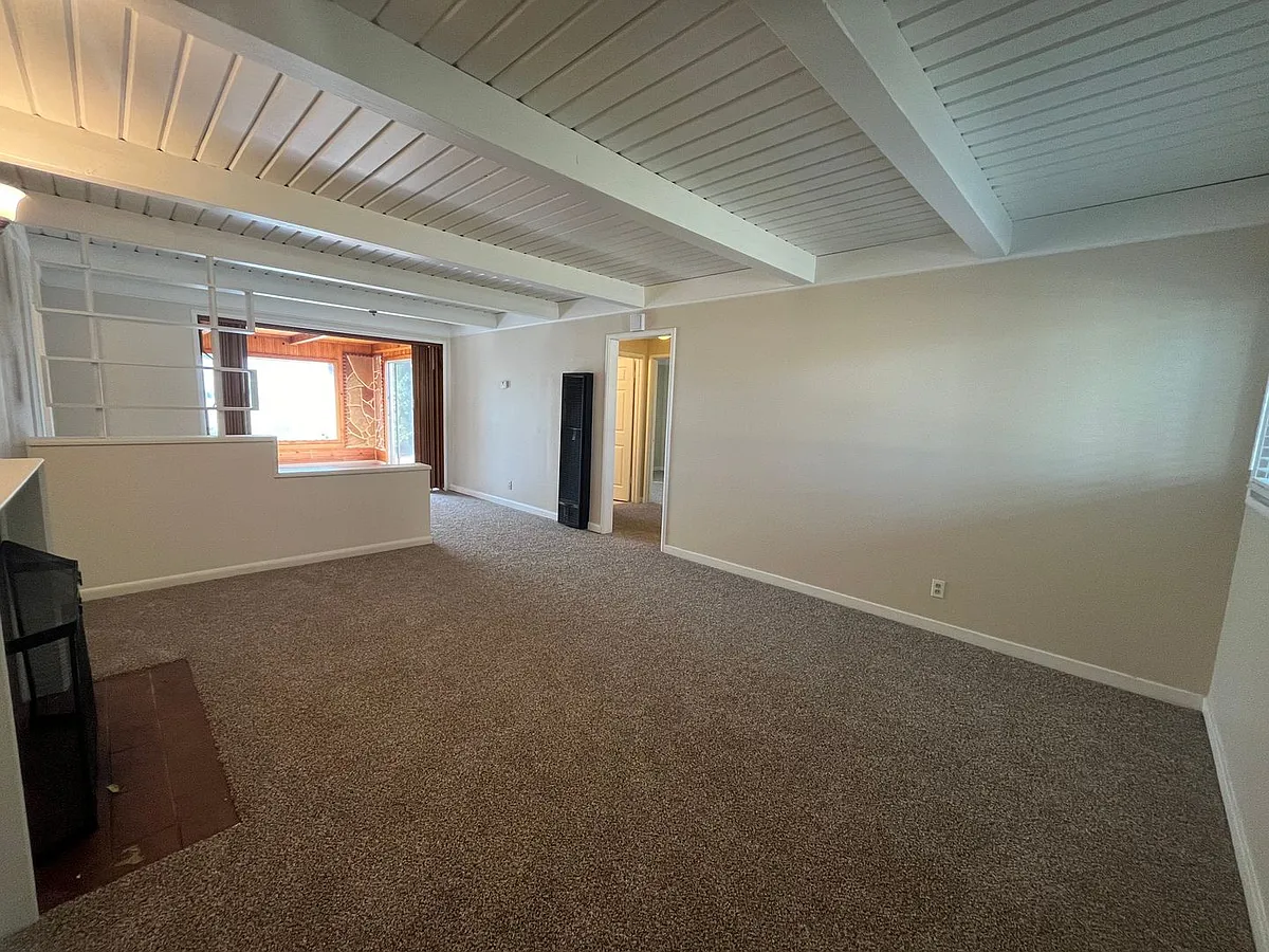 Building Photo - 2205 Cortez Ln