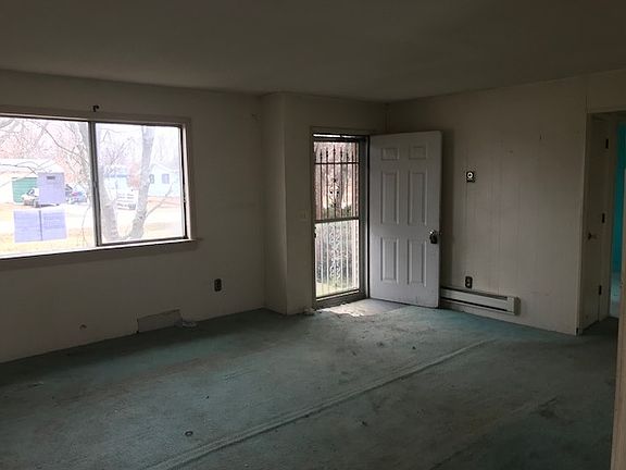 Additional Living Room