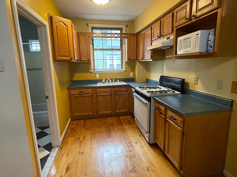 950 Lemoyne Ave #950 — Photo 11