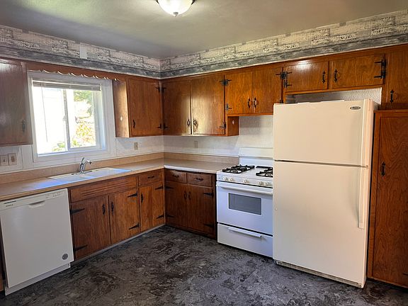 4th image of 728 Medford Dr
