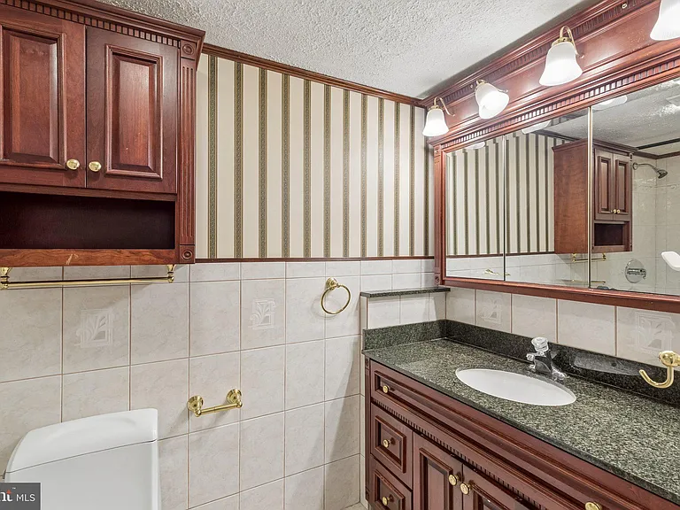 1420 Locust St #23E — Photo 13