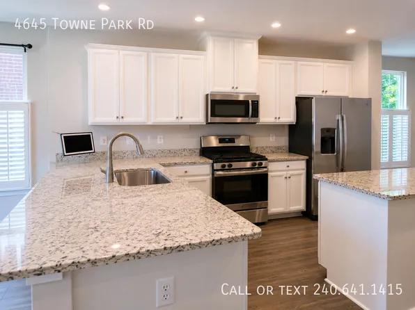 4645 Towne Park Rd, Suitland, MD 20746