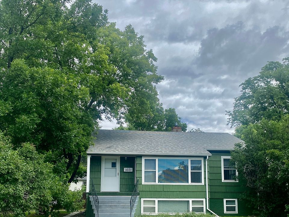 1st image of 1601 2nd Ave S #1