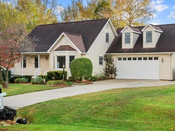 220 Aldridge Ln, Archdale, NC 27263