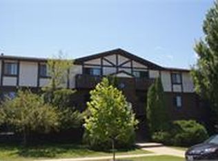 1617 Kenilworth Ct #7, Stoughton, WI 53589