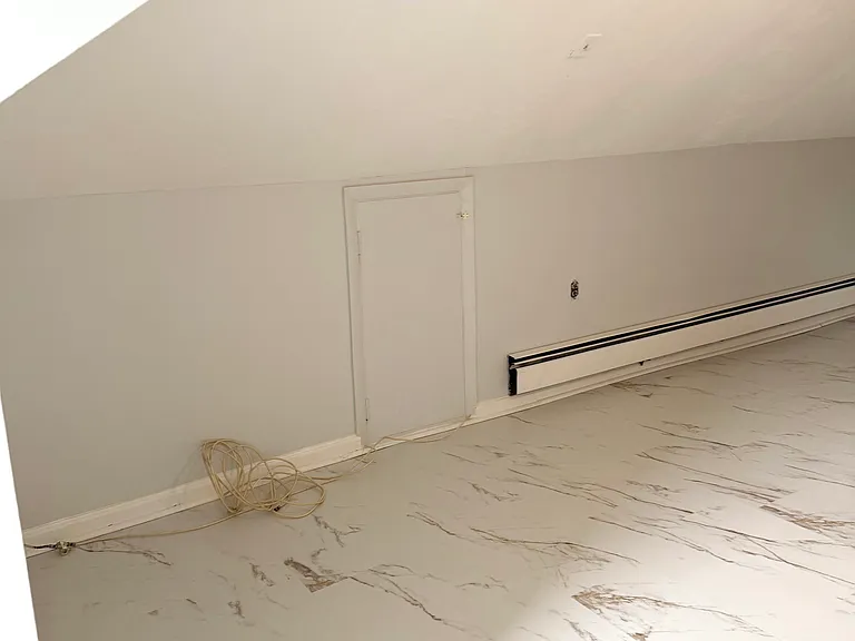 33 Delaware Ave #2 — Photo 21