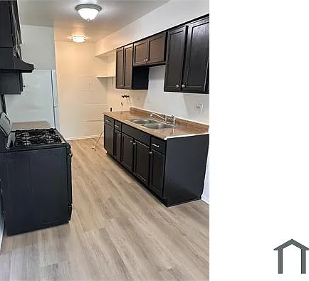 712 Marina Ct — Photo 1