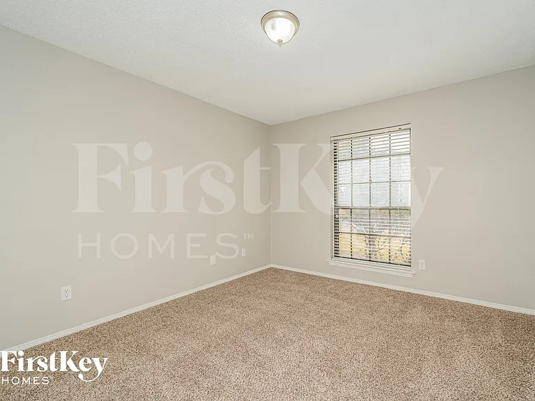 3941 Los Robles Dr — Photo 12
