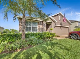 351 Lexington Ct SW, Vero Beach, FL 32962