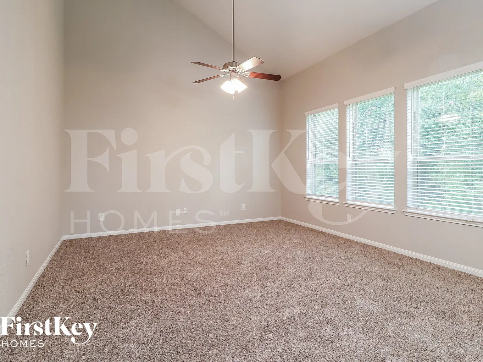 4 bed, 3.0 bath, 1871 sqft, $1,960 — Photo 3