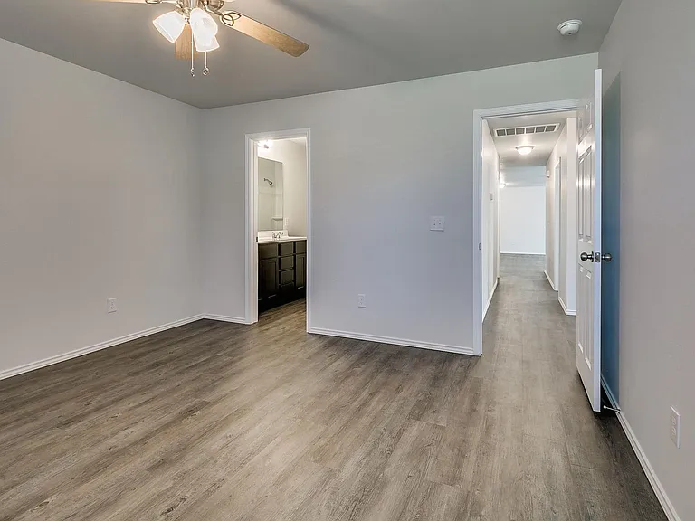 9627 Glover River Dr — Photo 14