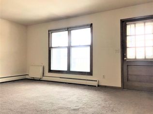 1911 Winnebago St APT 10, Madison, WI 53704