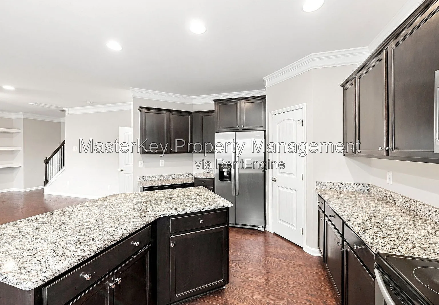 4 bed, 2.5 bath, 2234 sqft, $2,100 — Photo 3