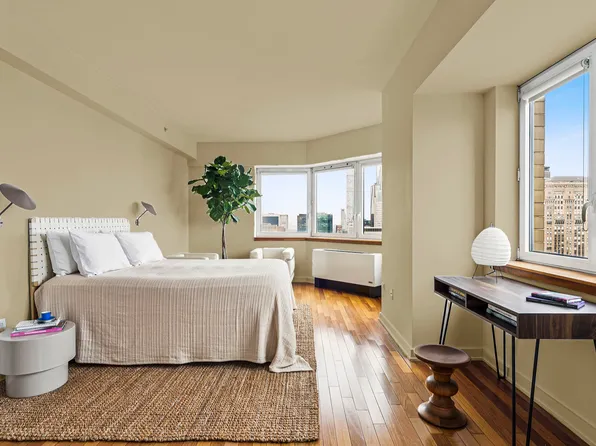 425 5th Avenue image 11 of 25