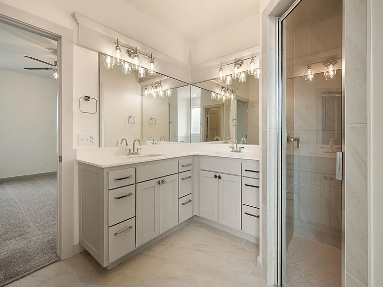 4909 Misty Wood Ln — Photo 41