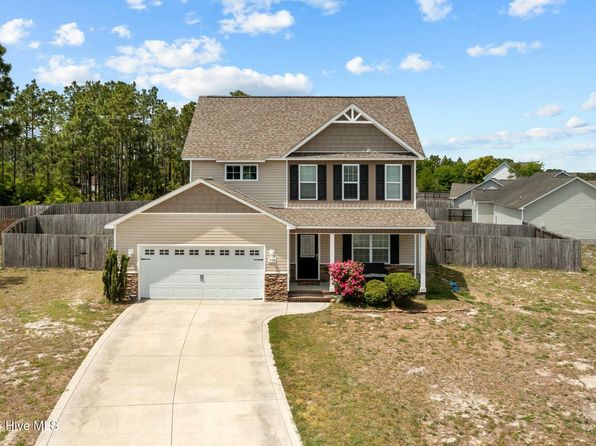 500 Waldorf Court, Hubert, NC 28539